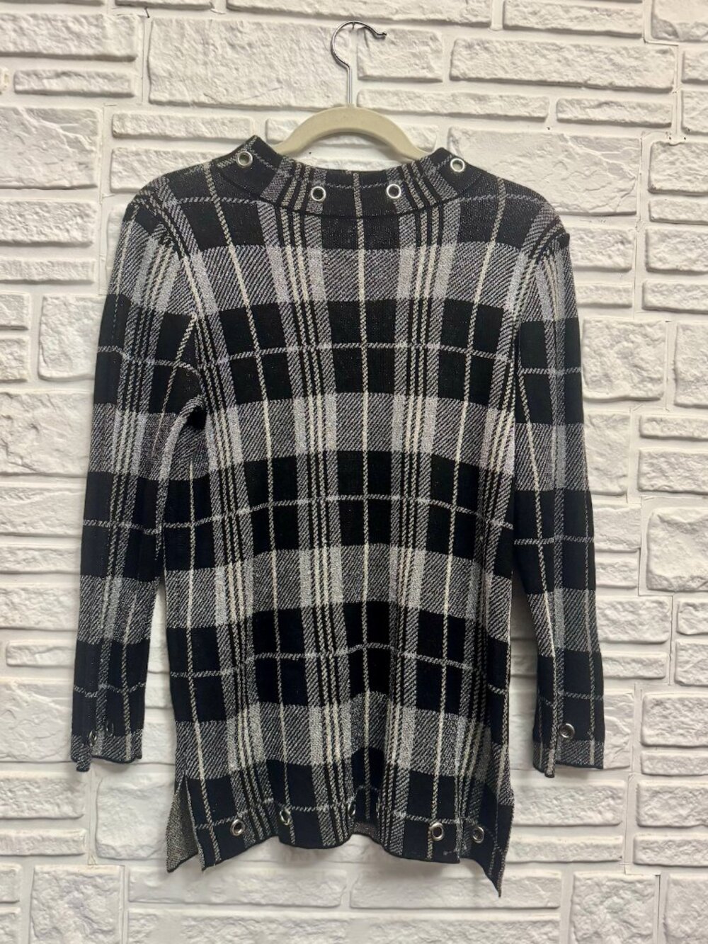 Belldini Plaid Grommet Tunic Top Black Gray Silver Y2K Grunge Medium